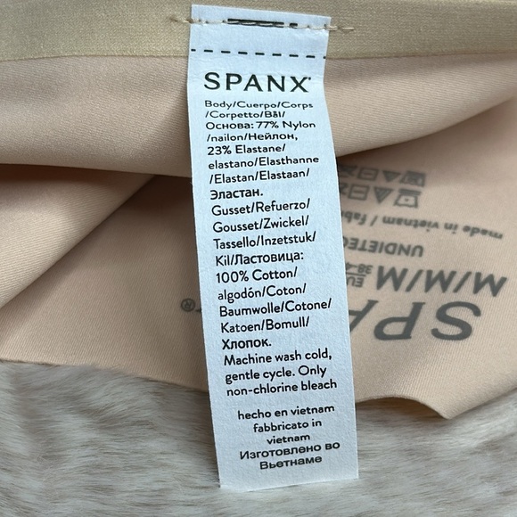 SPANX | Undie-tectable® Smoothing Thong in Soft Nude, Size M, NWT - Picture 7 of 12